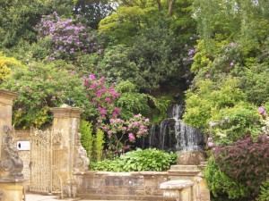 Gardens at Hever, c. Tim Ridgway