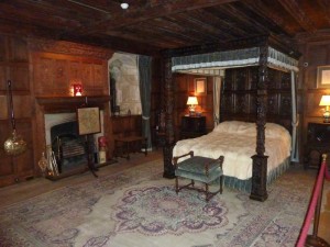 Henry VIII's bedchamber, c. Tim Ridgway