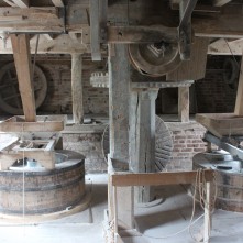 The grinding area