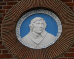 A plaque showing Hugh Faringdon